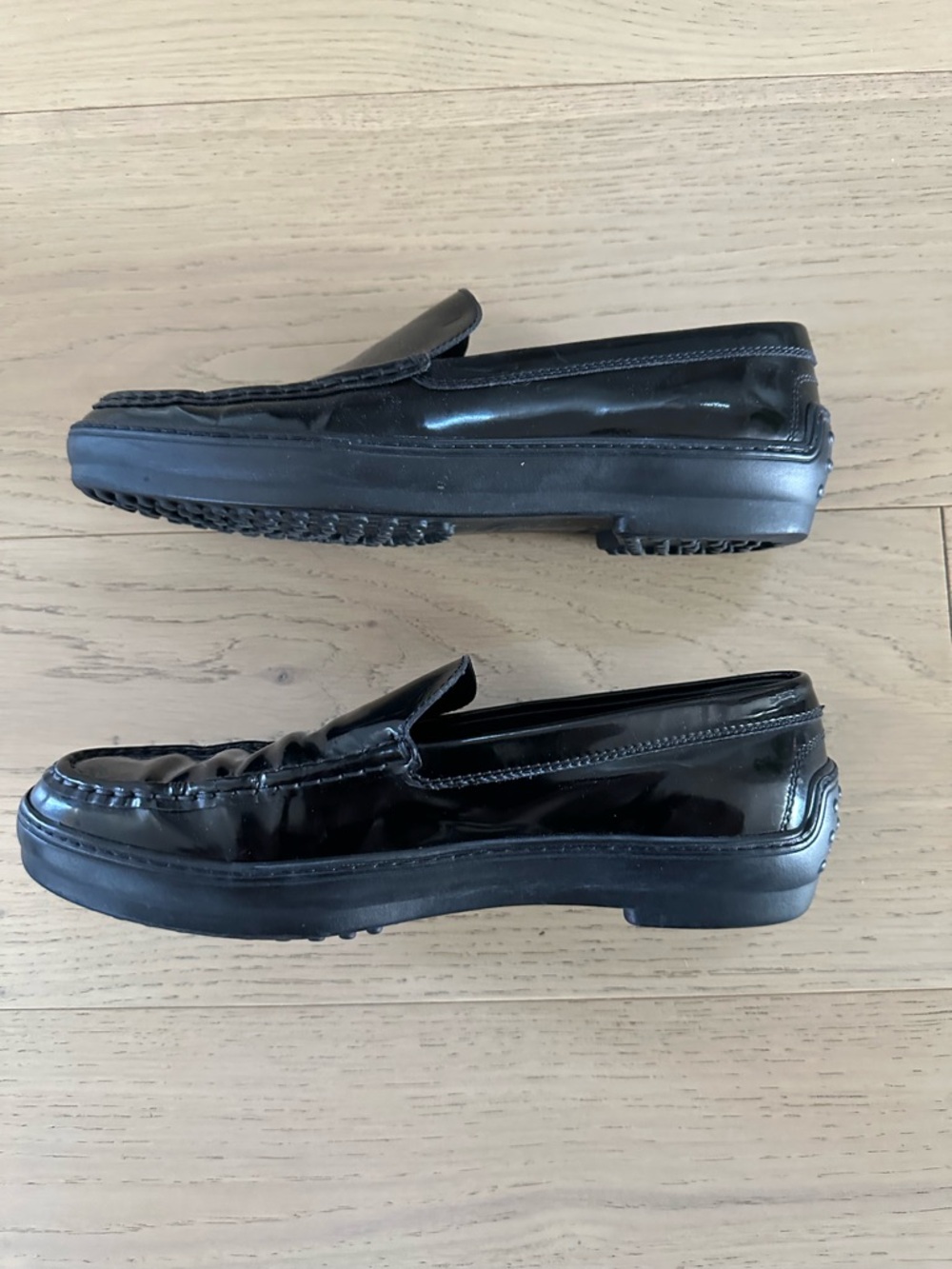 Tod’s Winter Gommino Patent Leather Loafers Made in Italy - Picture 3 of 5